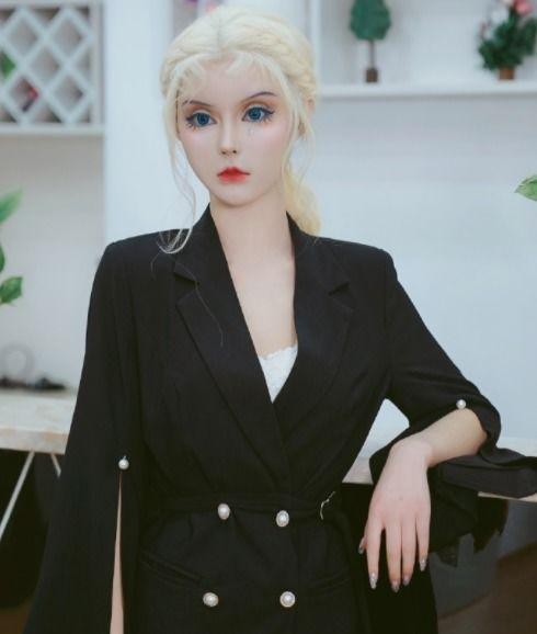 芭比网红素颜,真实与美丽的碰撞